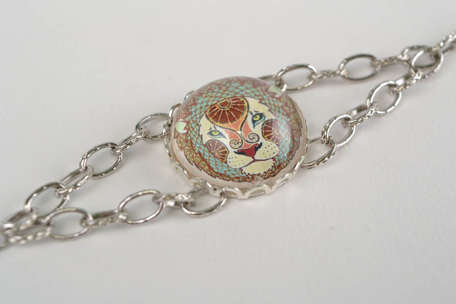 Handmade metal bracelet on chain beautiful handmade accessory with Leo zodiac photo 3