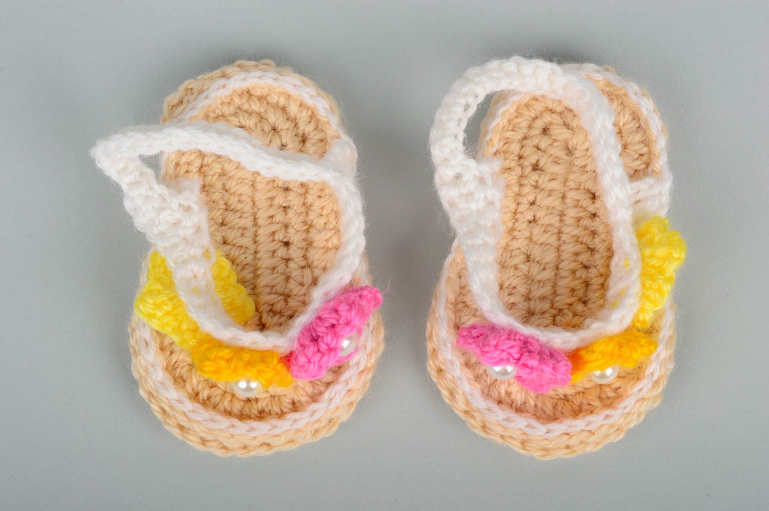 Baby Sandalen schöne Babyschuhe handmade Baby Häkelschuhe Mode für Neugeborene foto 1
