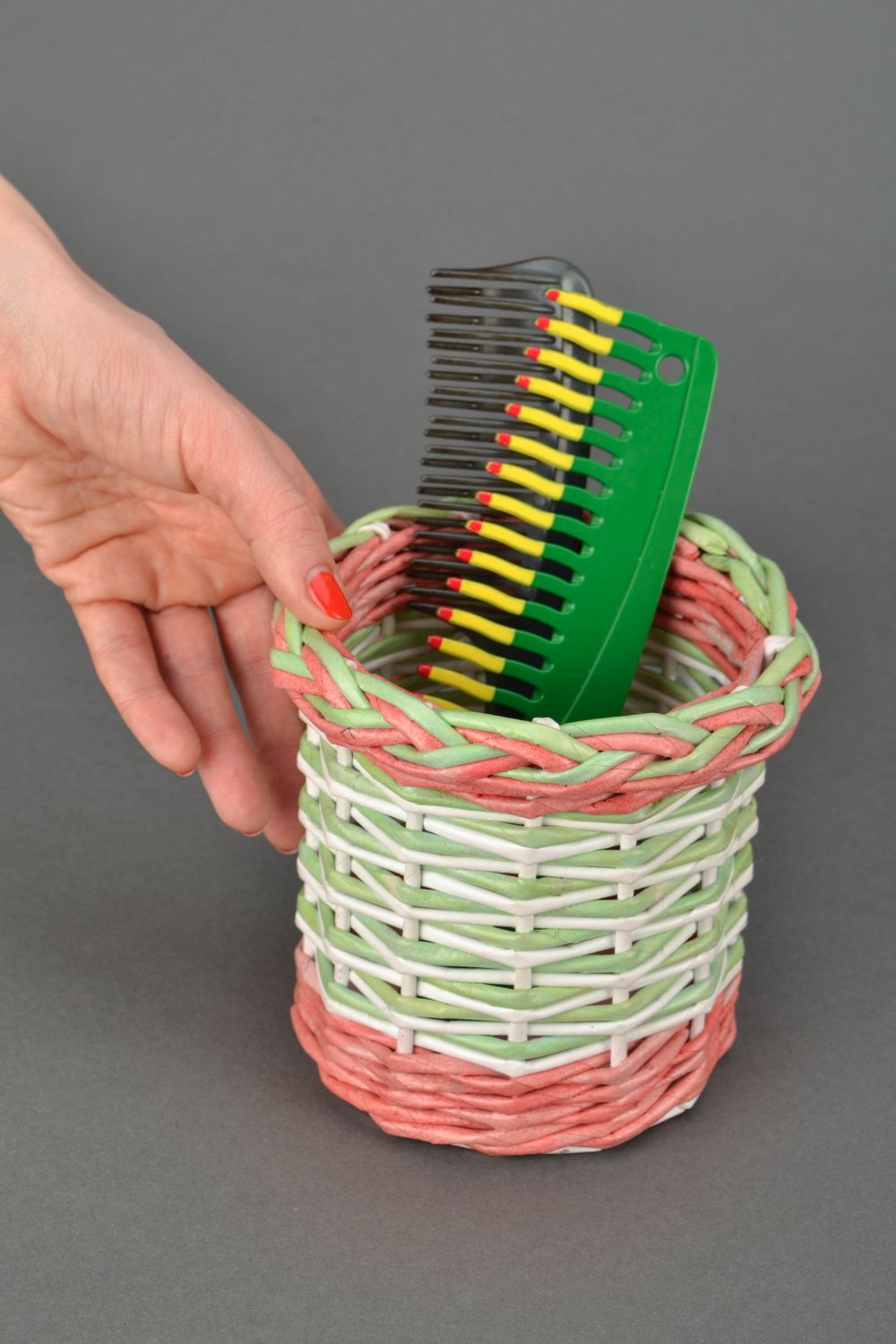 Handmade basket woven of paper rod for hair combs photo 2