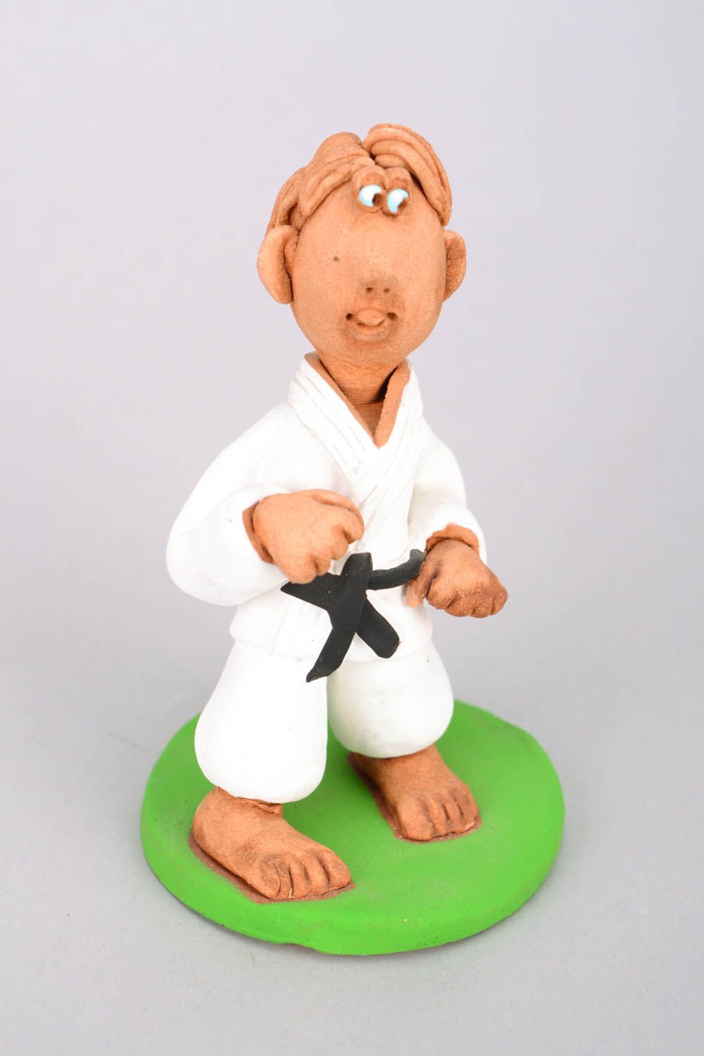 Karate fighter statuette photo 3