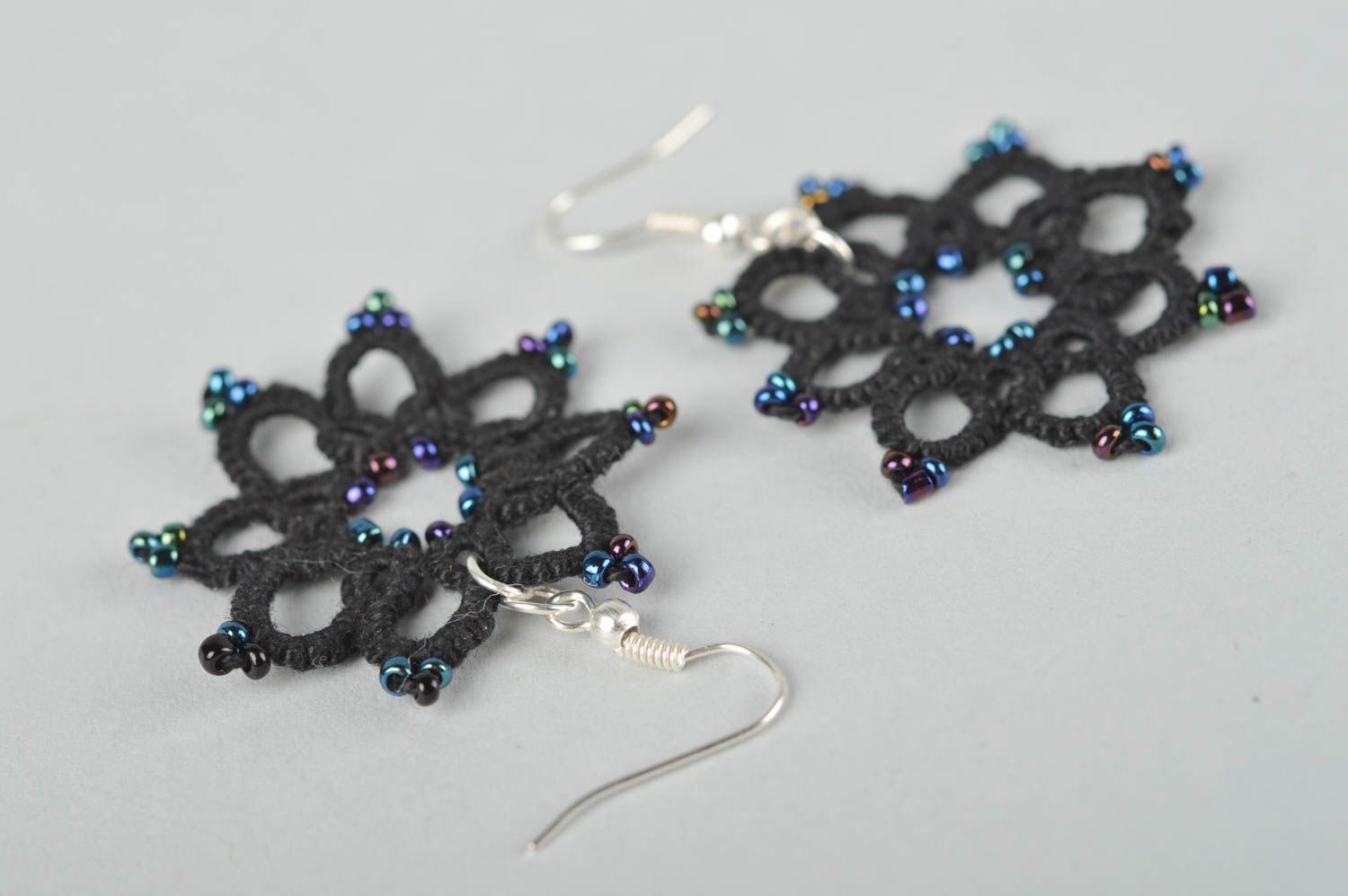 Stylish handmade woven earrings with beads textile earrings fashion tips photo 5