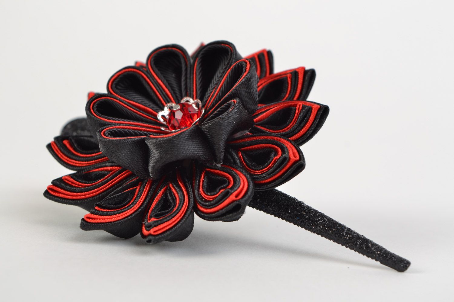 Black and red designer kanzashi flower hair clip hand made of satin and rep ribbons photo 2