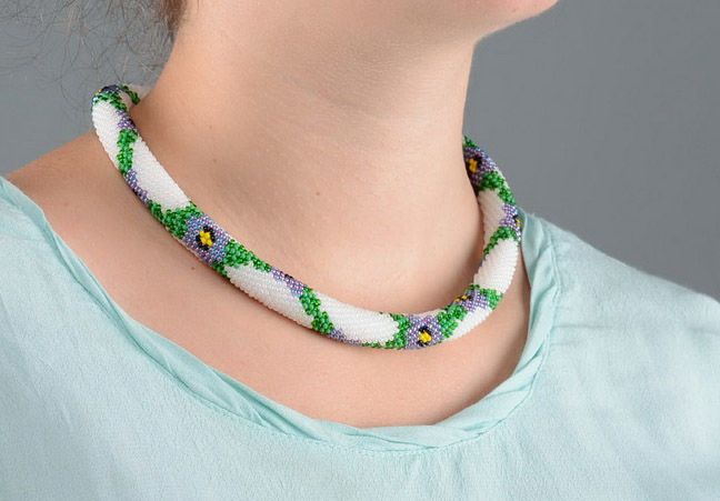 Cord necklace made of beads with floral pattern photo 4