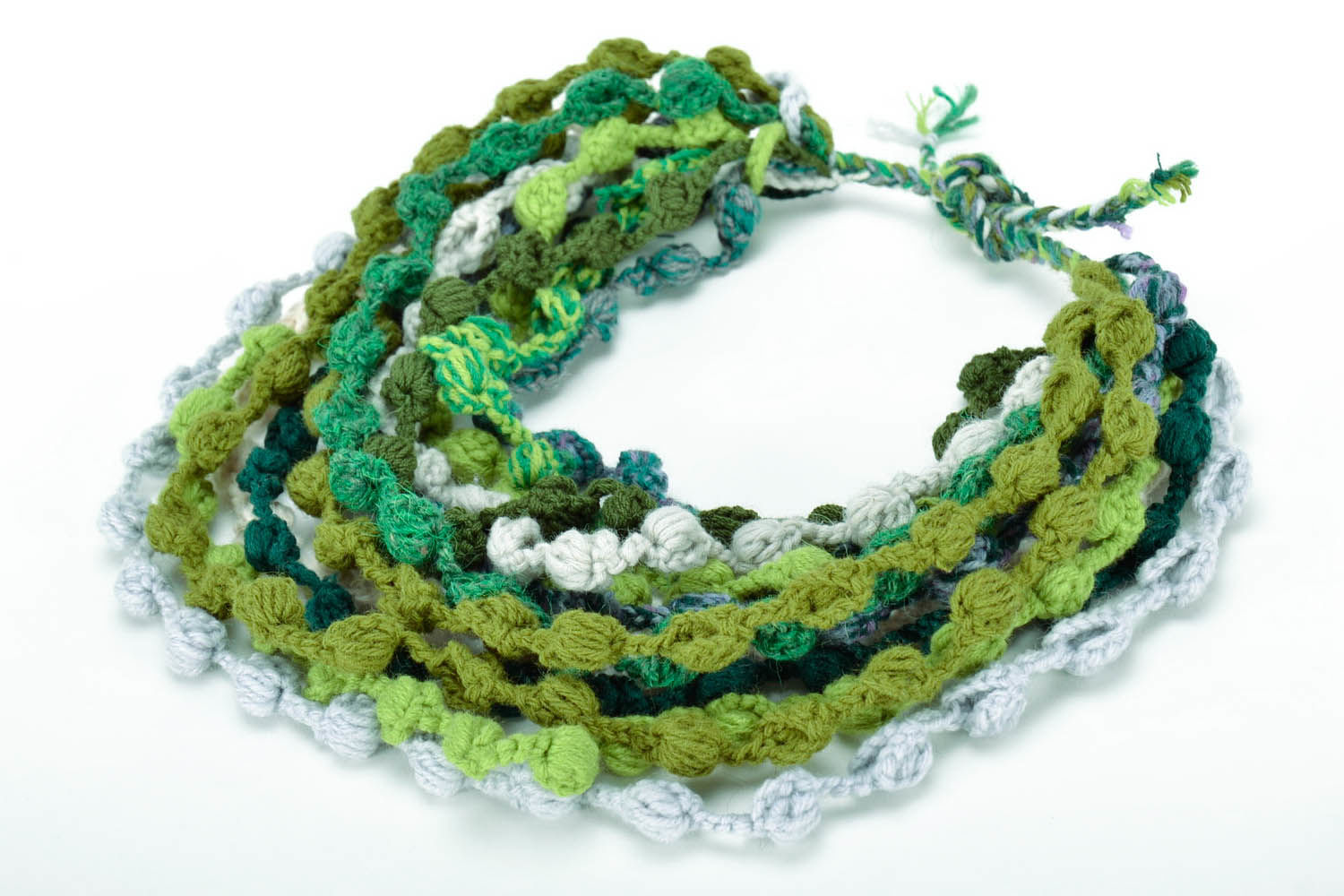 Crocheted bead necklace photo 1