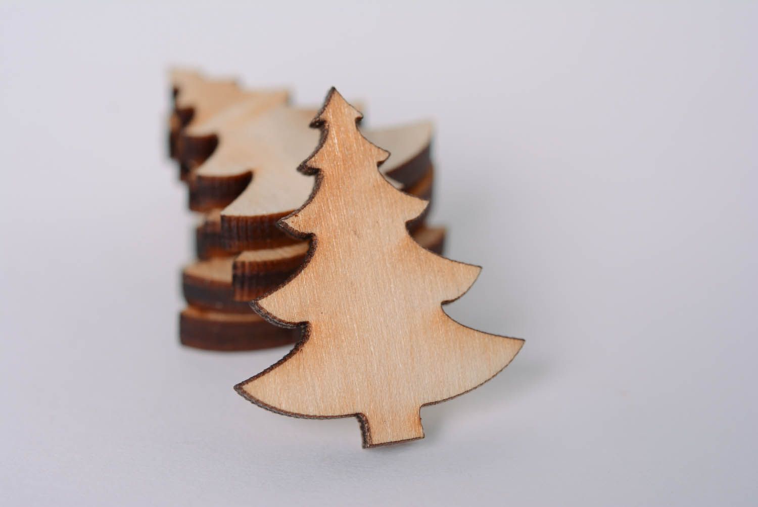 Peças para criatividade em forma de árvores de Natal para decoupage foto 5