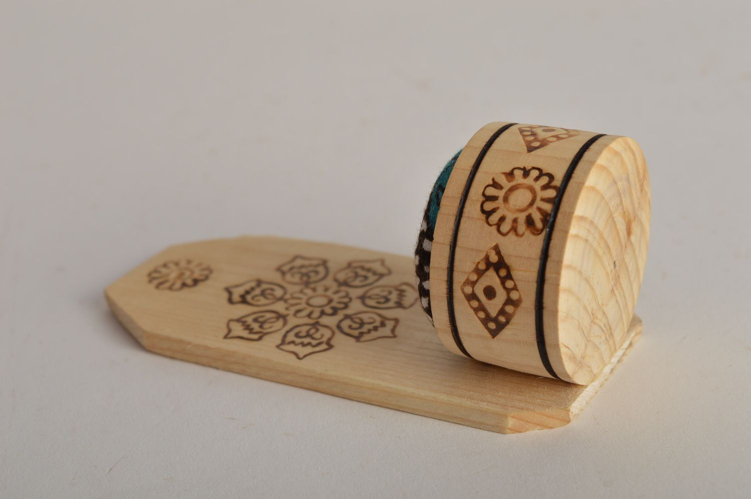 Unusual handmade pin cushion wooden pincushion wood craft needlework ideas photo 2