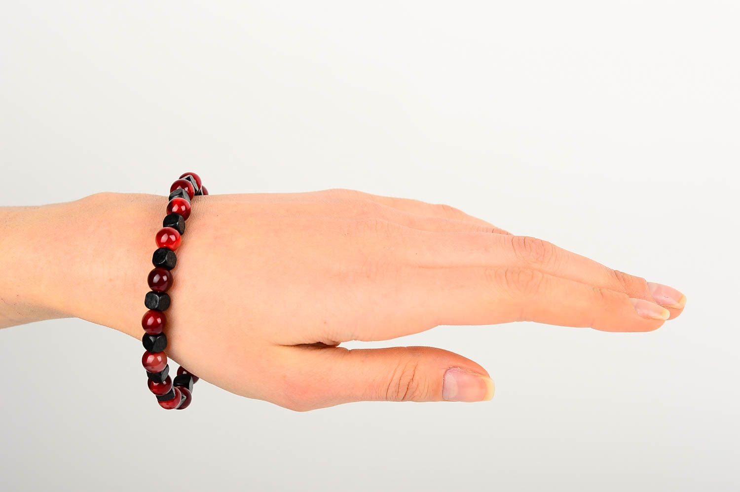 Square and ball beaded stretchy bracelet in black and red colors photo 2