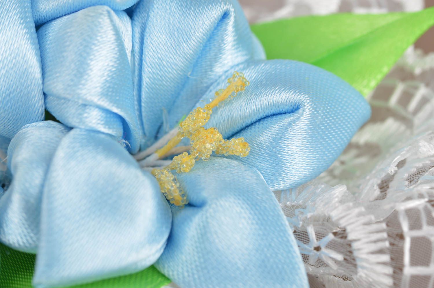 Pince à cheveux faite main Barrette à cheveux fleurs bleues Accessoire femme photo 4