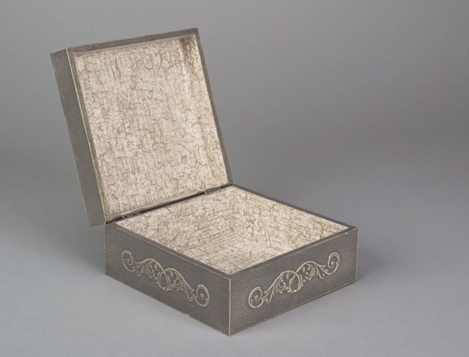 Boîte en bois à bijoux découpage photo 4