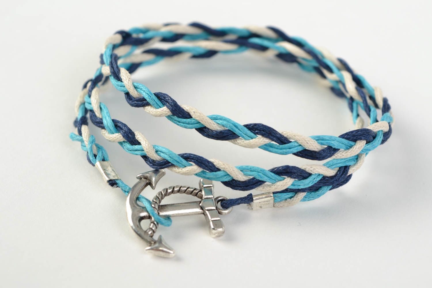 Bracelet tressé multirang en lacets cirés fait main bleu avec ancre style marin photo 3