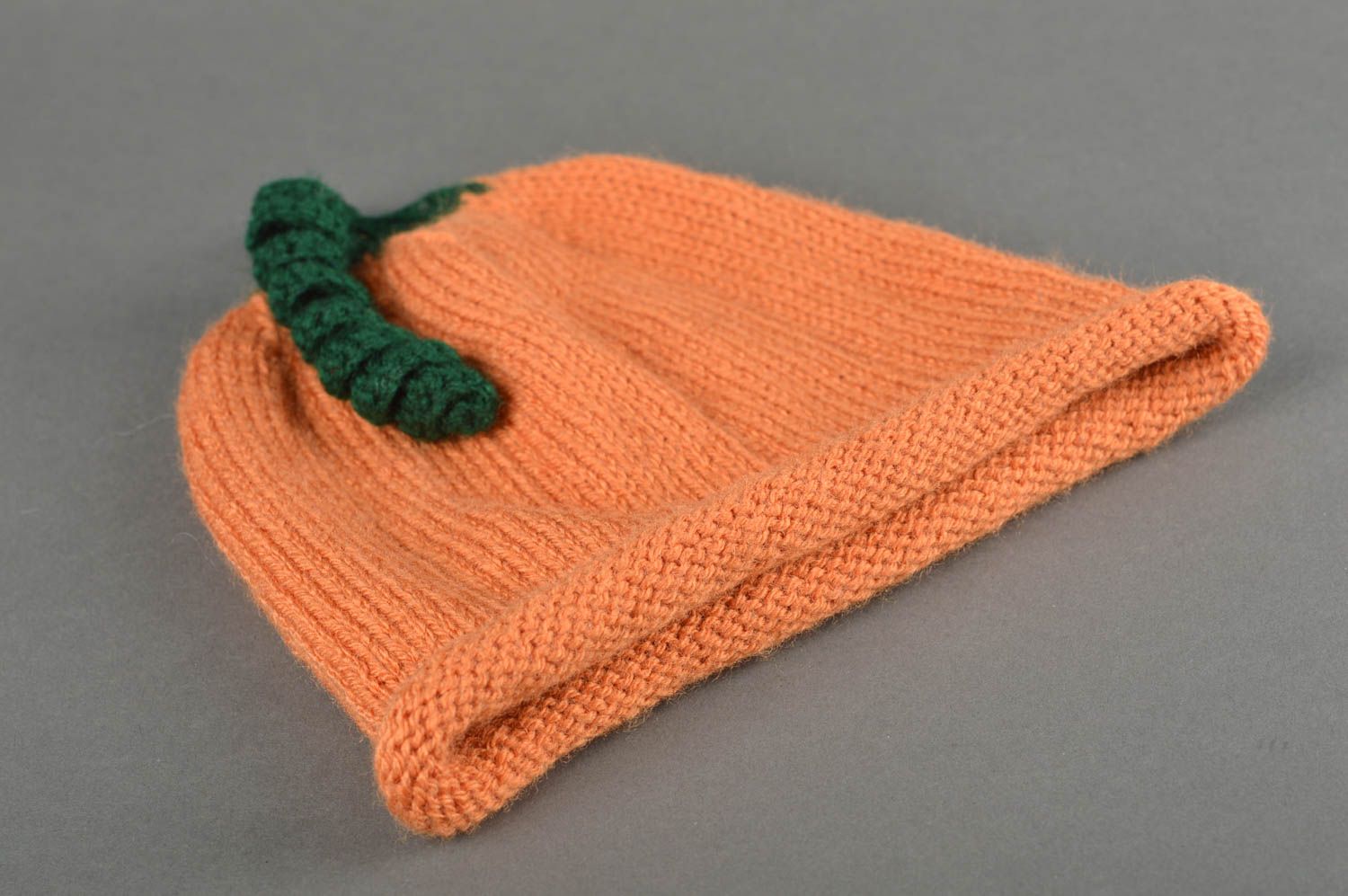 Bonnet au crochet fait main Chapeau tricot citrouille design Vêtement enfant photo 4