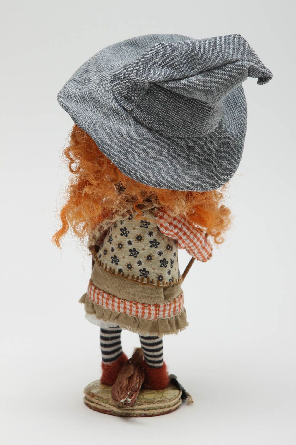 Poupée sorcière faite main Figurine design lin laine sur support Cadeau original photo 4