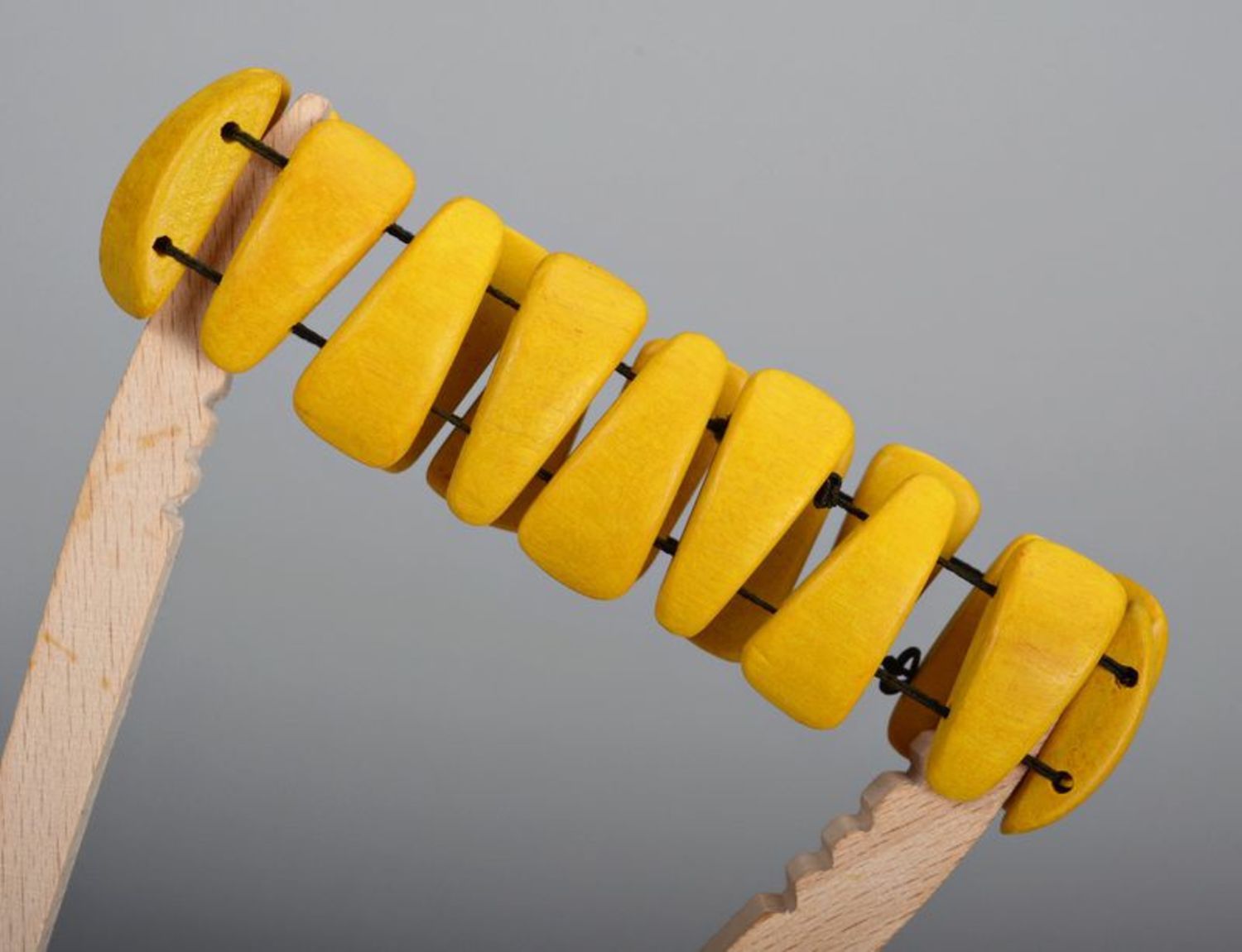 Bracciale giallo fatto a mano Braccialetto del polsino Gioielli da donna foto 3