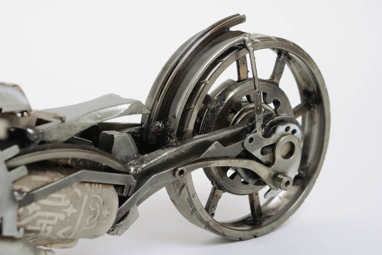 Figura de metal artesanal motocicleta bonita foto 4
