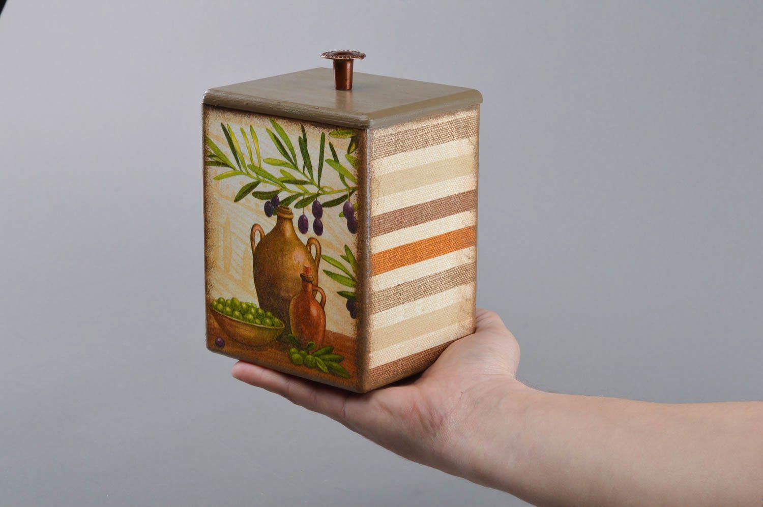 Beautiful plywood box for dry goods with lid in Italian style photo 4