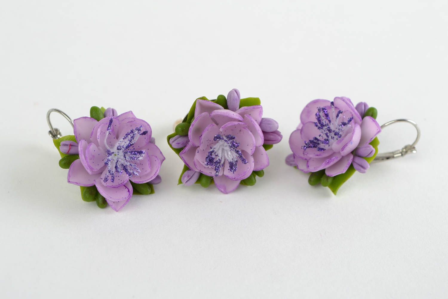 Фиолетовый набор украшений из холодного фарфора ручной работы серьги и кольцо фото 2