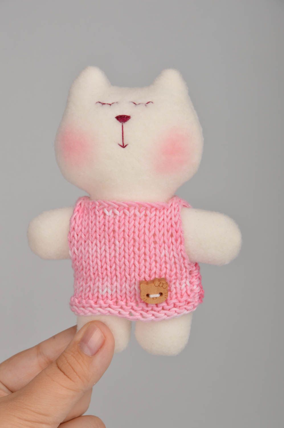 Petit jouet mou rose fait main en tissu polaire hypoallergénique cadeau enfant photo 5