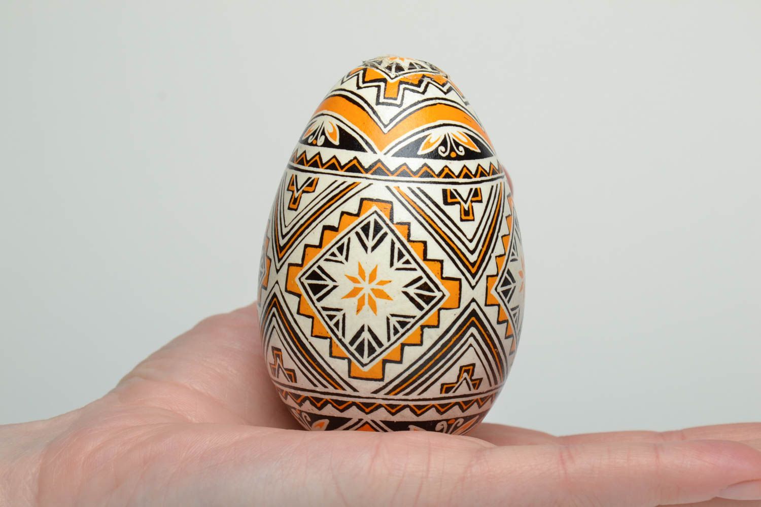 Oeuf de Pâques décoratif fait main original peint avec motif traditionnel photo 5