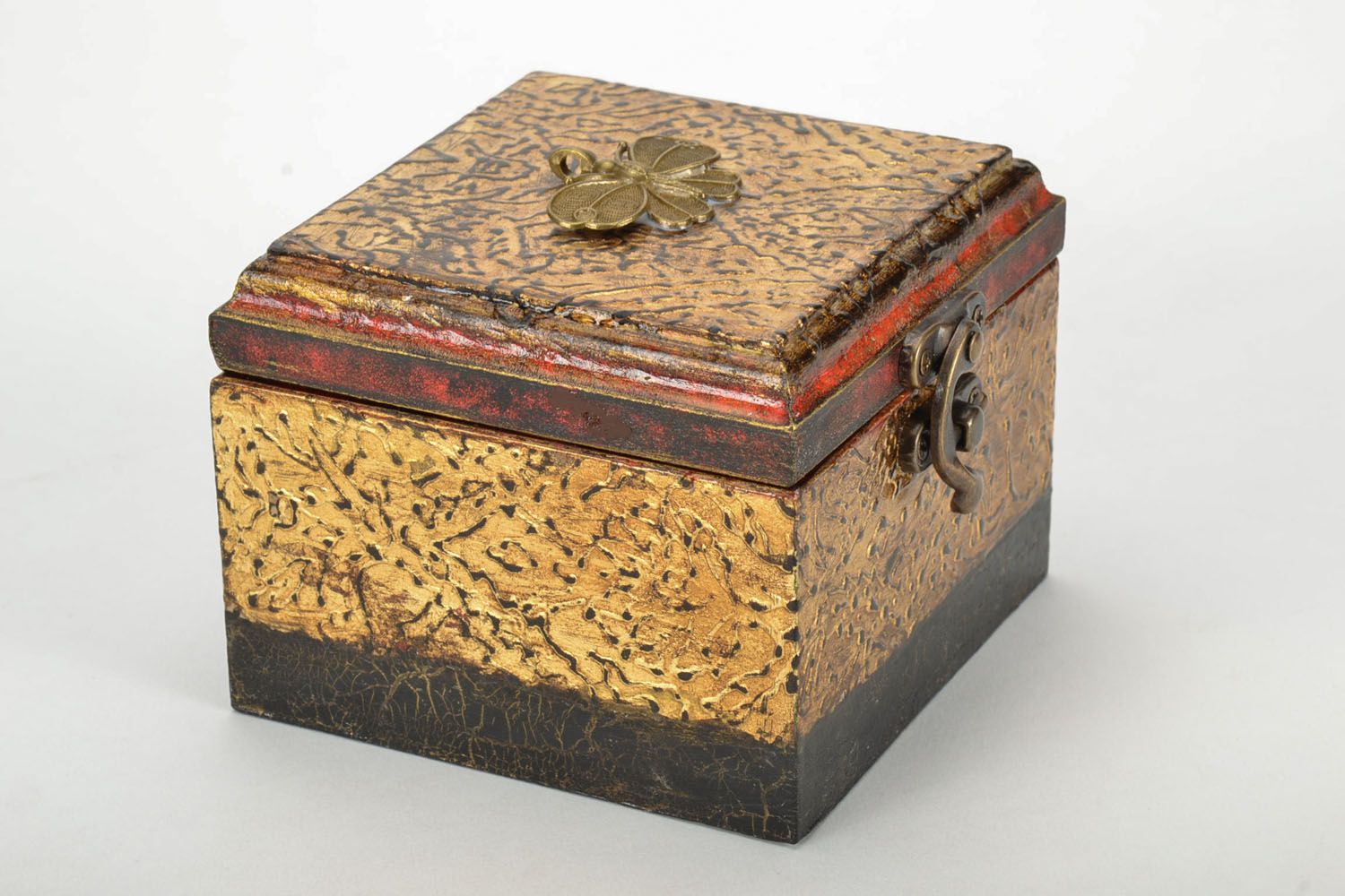 Handmade jewelry box in vintage style photo 4