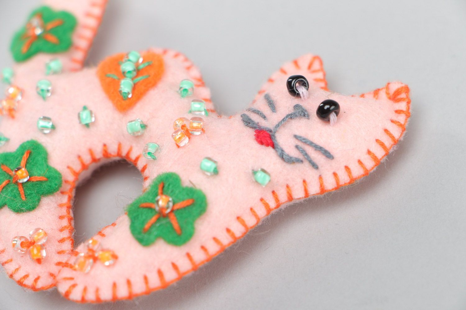 Homemade small soft toy sewn of pink felt little kitten with flowers and beads photo 3