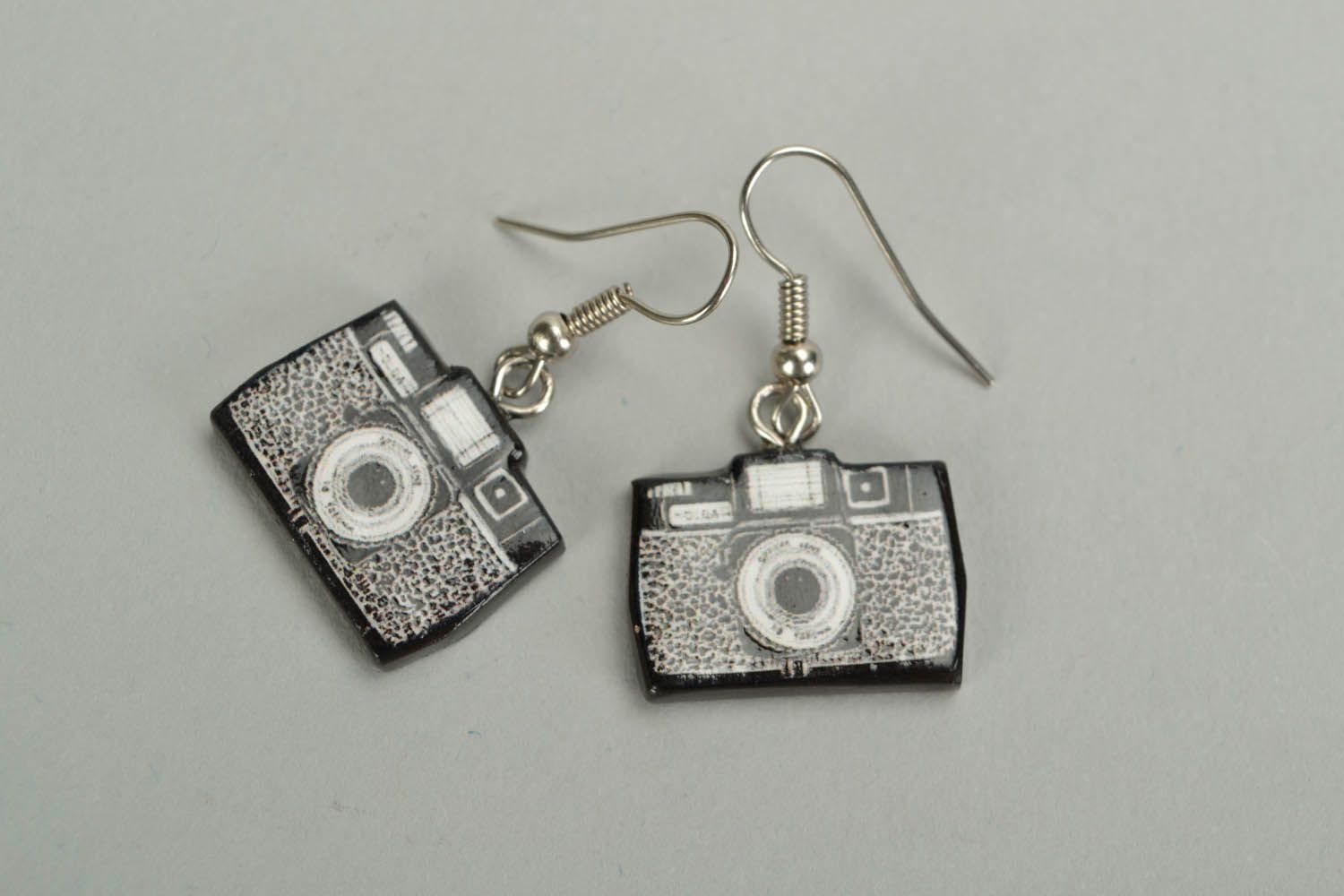 Earrings Camera photo 2