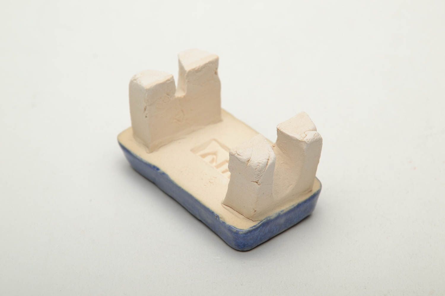 Figurine en terre cuite Tabouret miniature photo 3