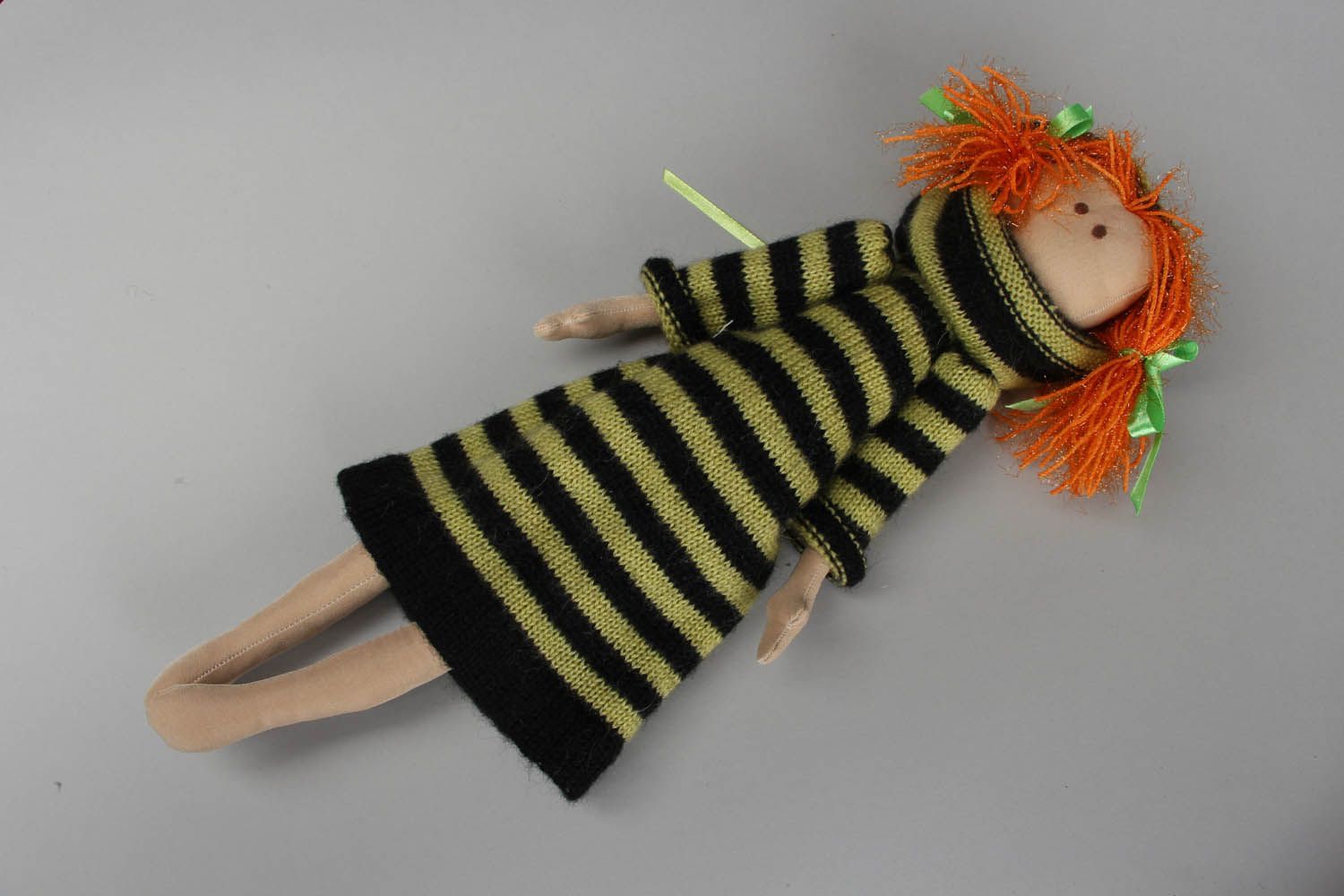 Мягкая кукла с рыжими волосами  фото 1