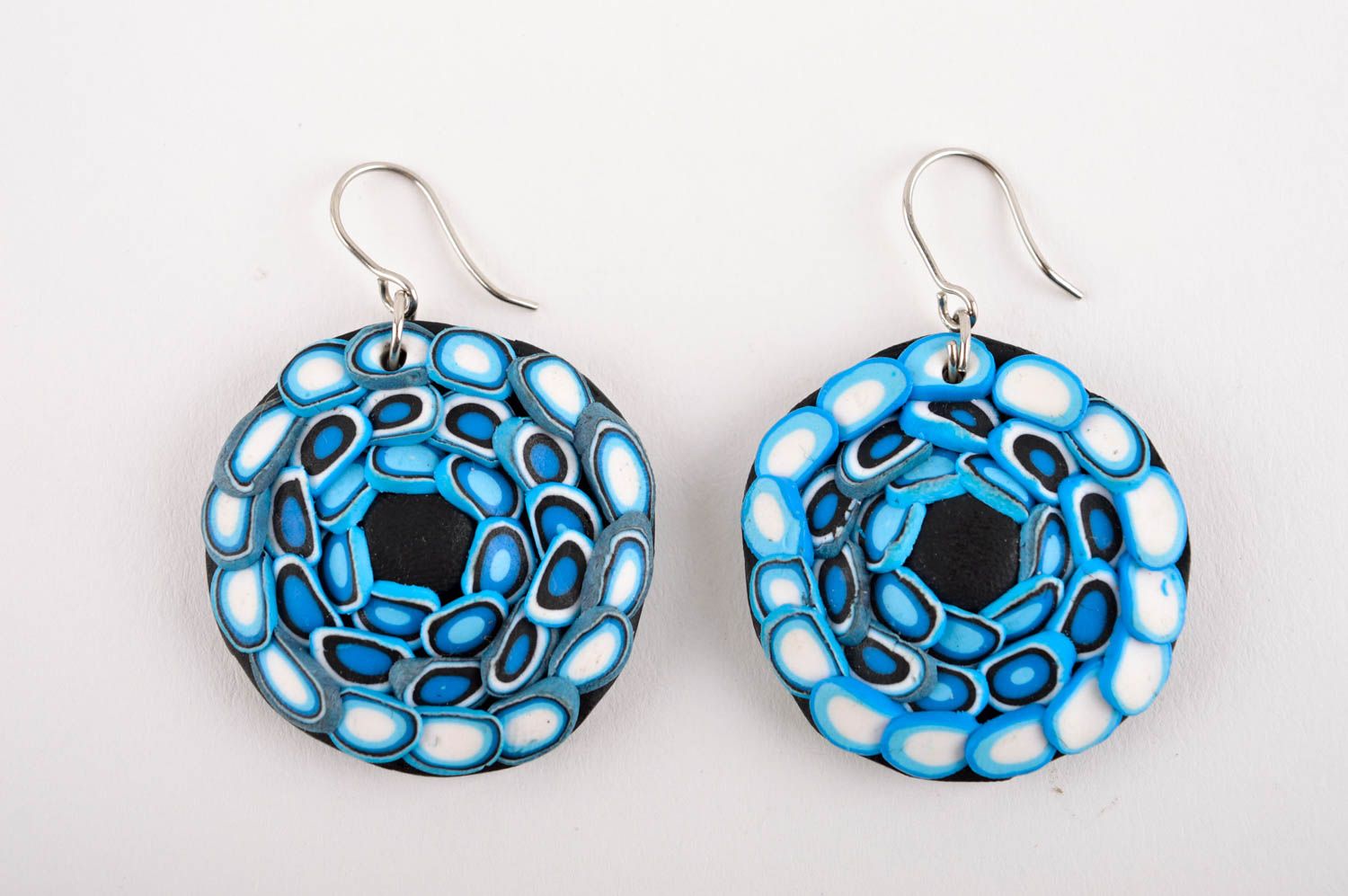 Handmade Accessoire für Frauen runde blaue Modeschmuck Ohrringe Polymer Schmuck foto 3