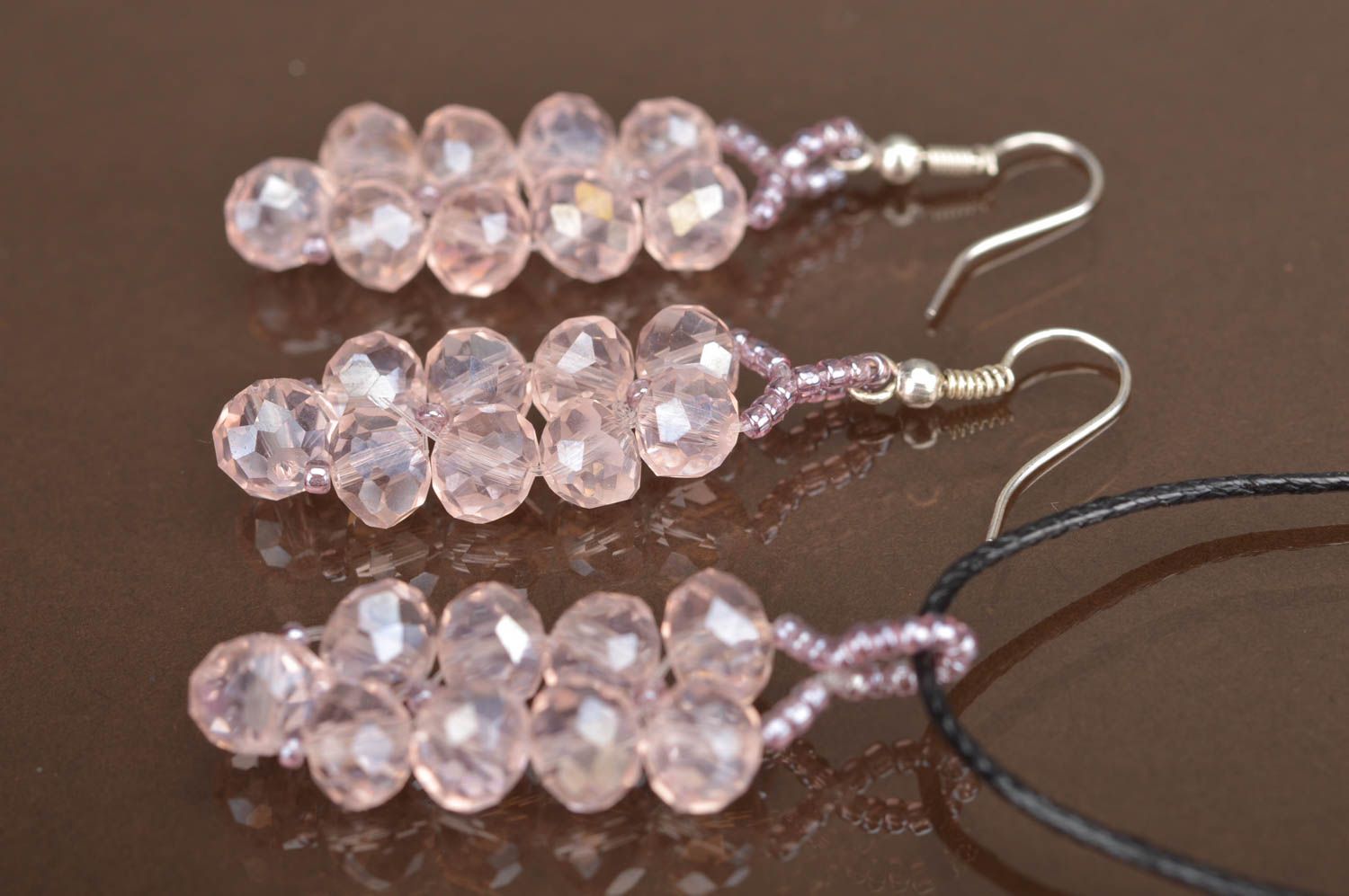 Handmade designer jewelry set pink beaded earrings and pendant with crystal photo 5