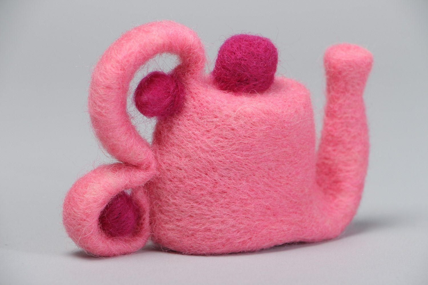 Статуэтка в технике валяния из шерсти чайник розовый маленький красивый хенд мэйд фото 3