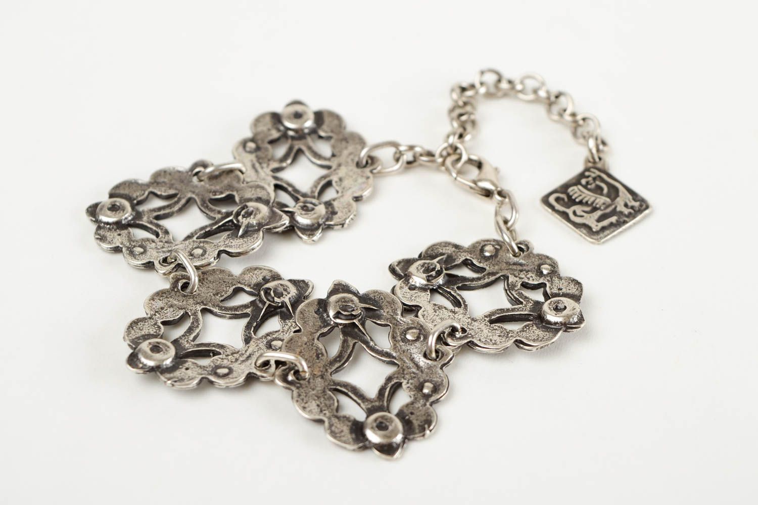 Stylish handmade metal bracelet wrist bracelet designs accessories for girls photo 5