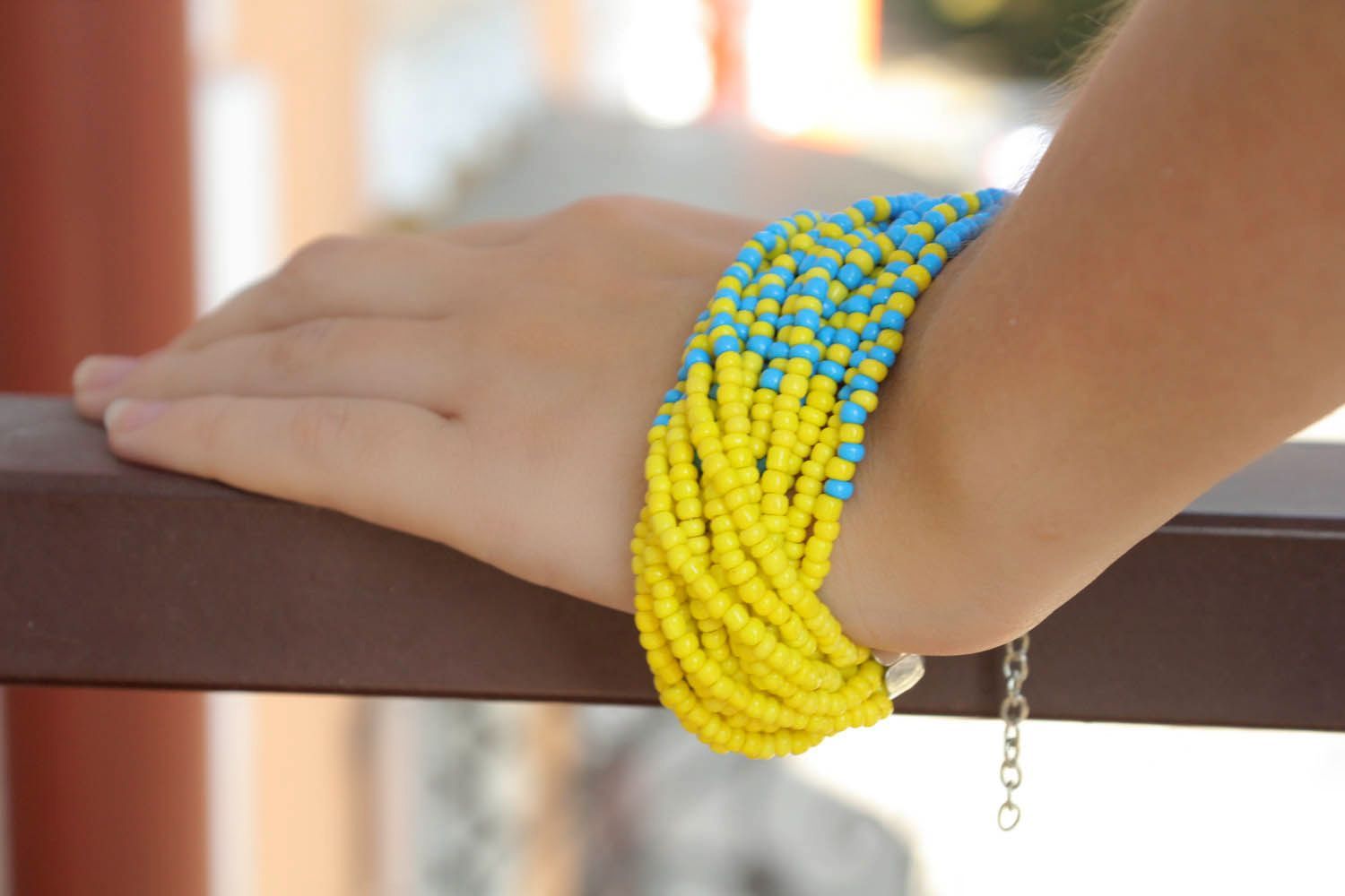 Bracelet en perles de rocaille Bleu et jaune fait main photo 5