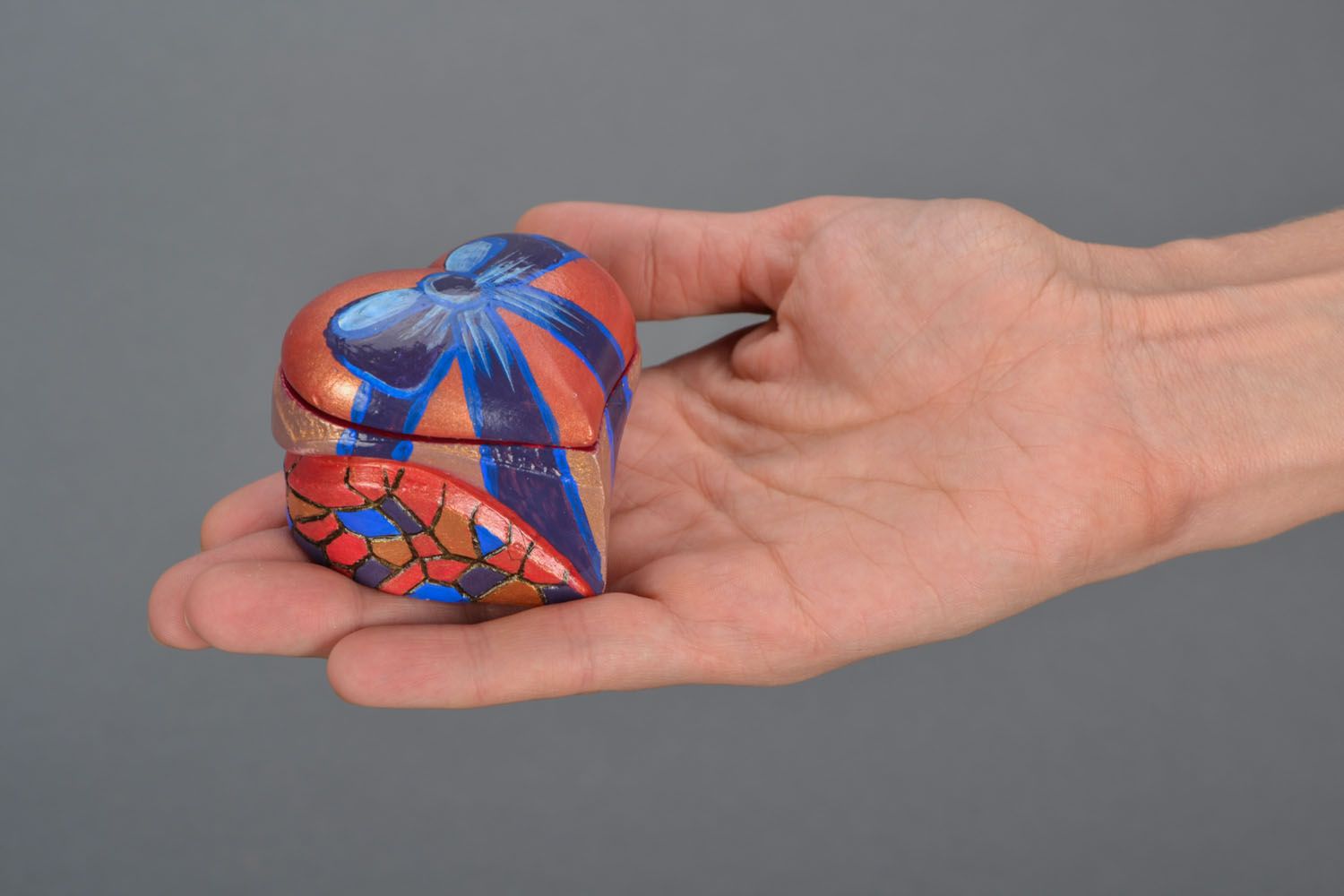 Caja de yeso original con forma de corazón para anillos  foto 2