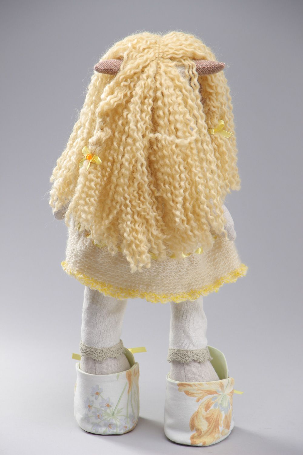 Grand jouet mou Chèvre blonde original lin et laine fait main pour enfant photo 3