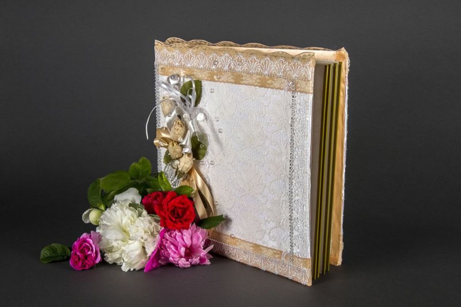 Album per le foto fatto a mano album bianco decorativo matrimoniale con fiori  foto 1