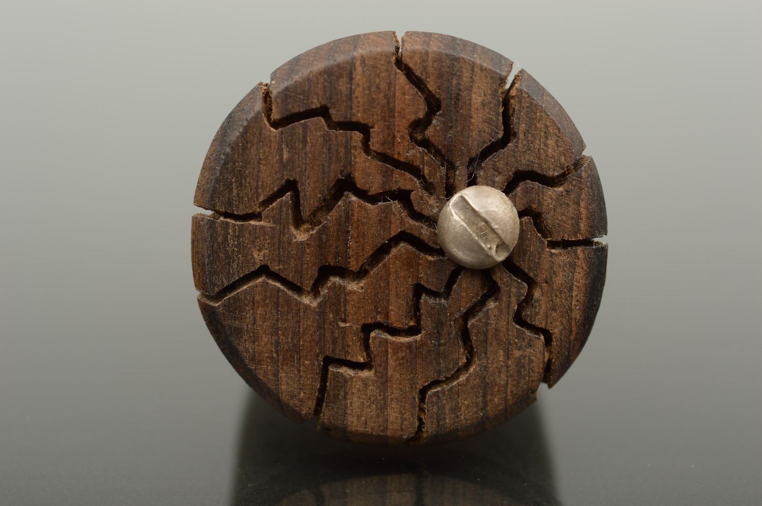 Кольцо из дерева украшение ручной работы изделие из дерева трещинки женское фото 3