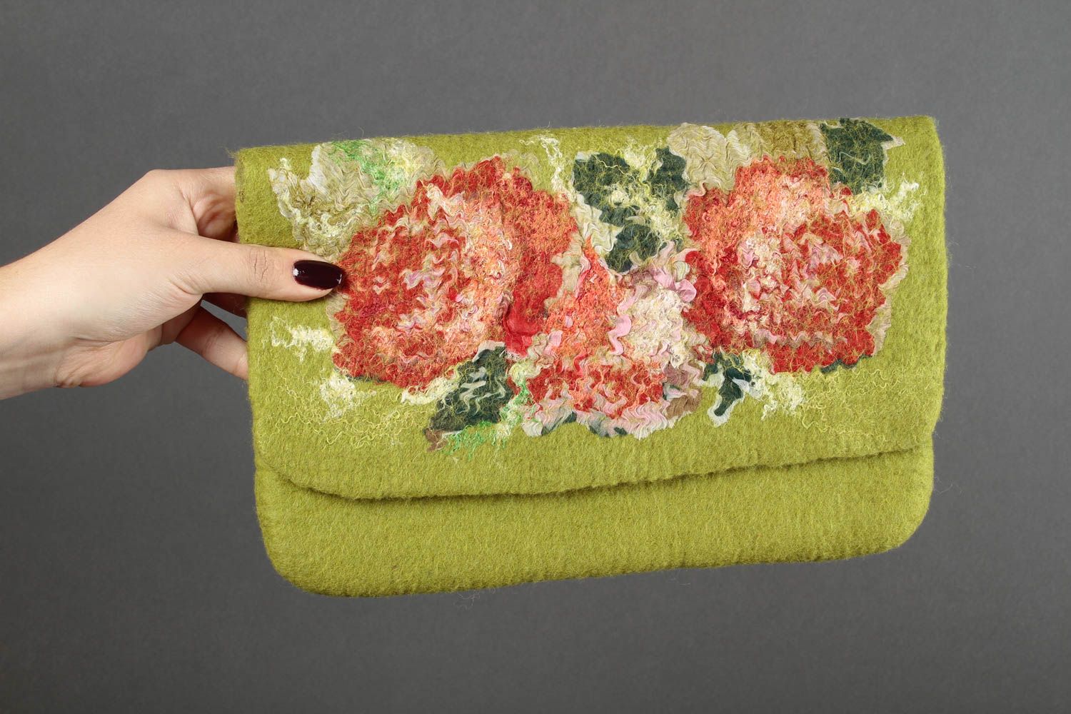 Сумка ручной работы сумочка клатч шерстяная сумка из шерсти зеленая с цветами фото 1