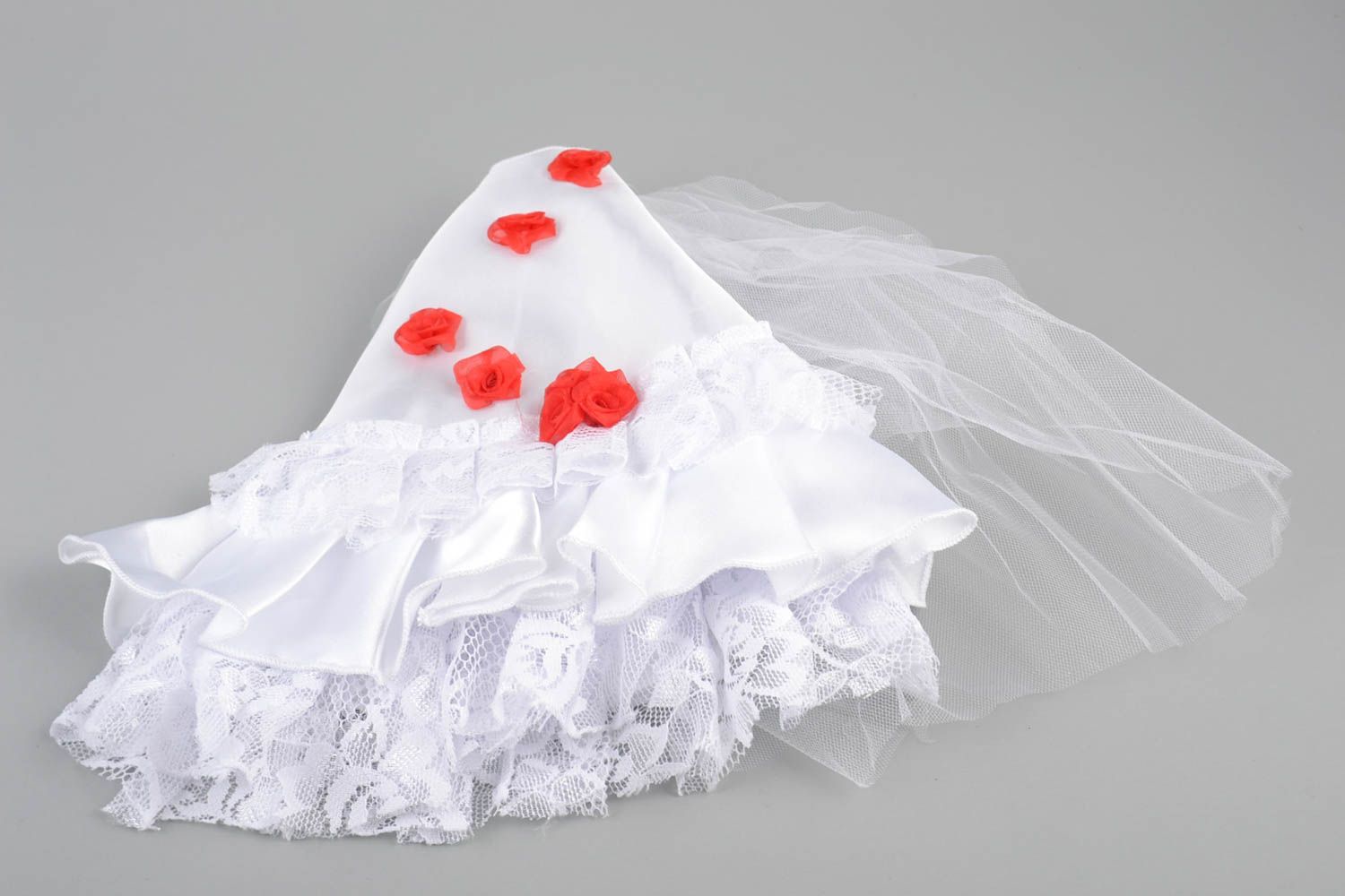 Свадебный костюм на бутылку шампанского платье невесты с фатой из атласа белое фото 4