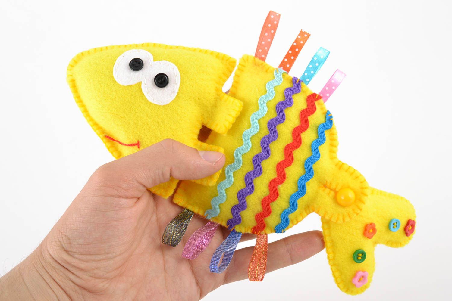 Развивающая игрушка рыбка из фетра ручной работы желтая яркая необычная  фото 4