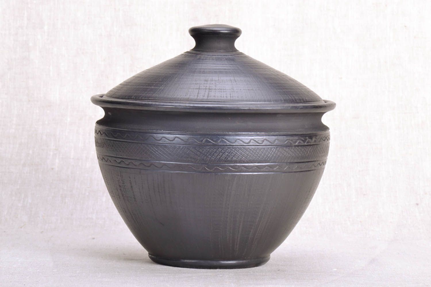 Ethnic clay pot photo 2