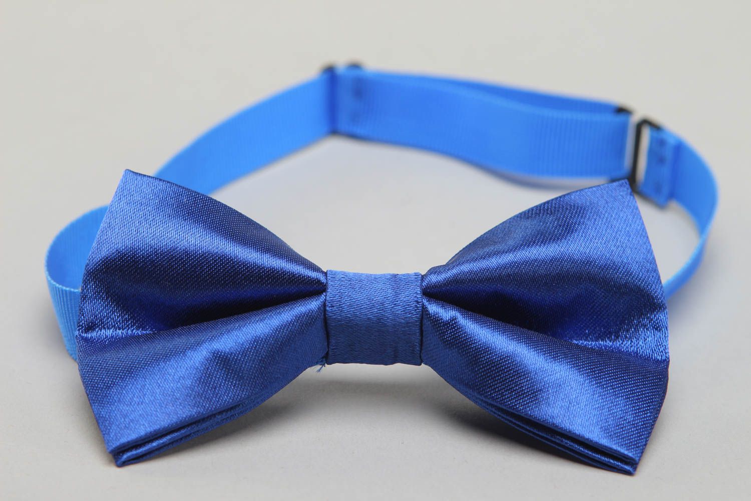 Satin fabric bow tie of blue color photo 2