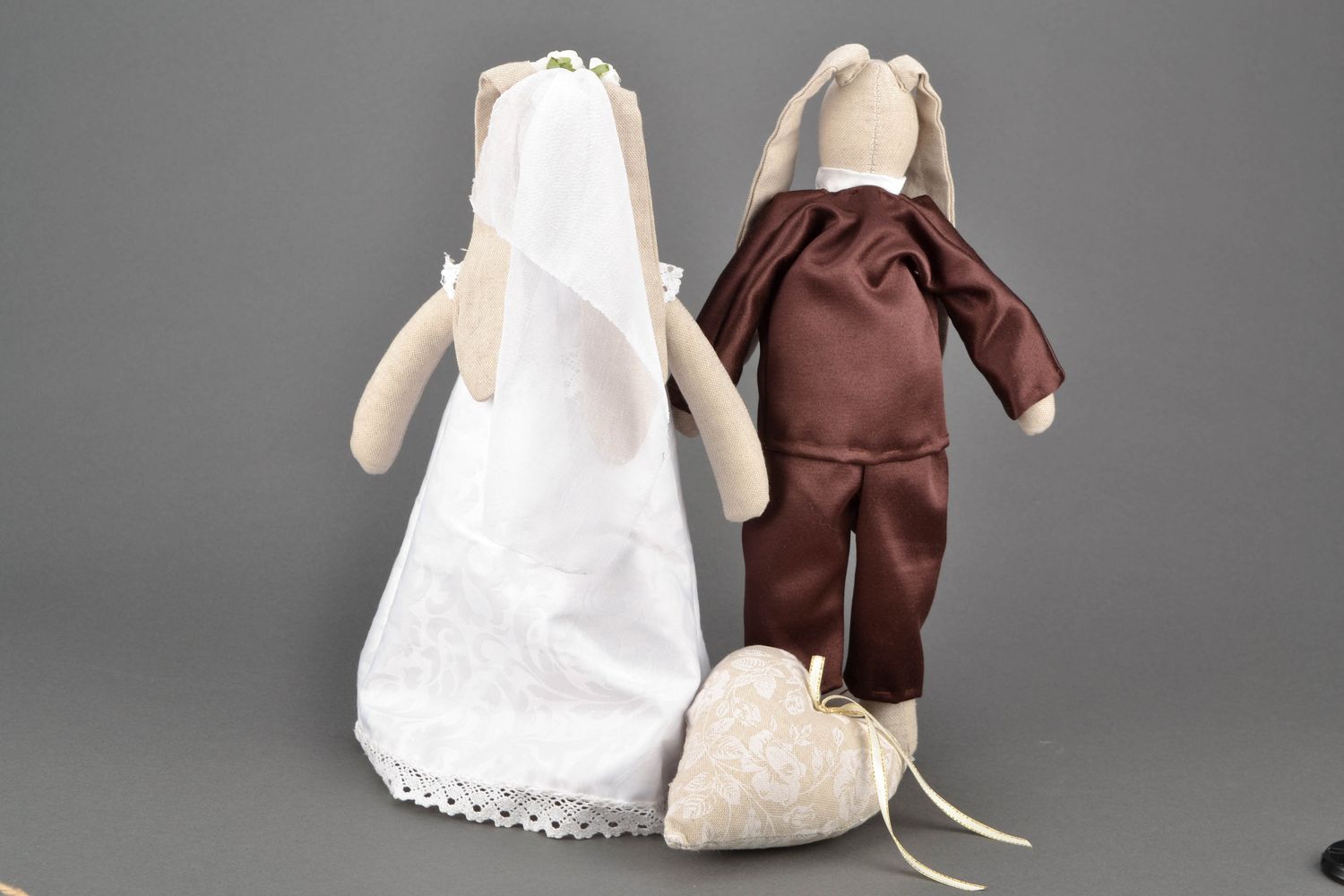 Jouets décoratifs de mariage en tissu faits main photo 4