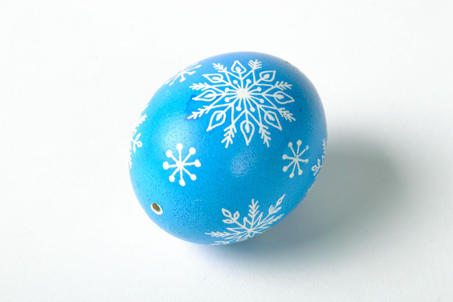 Huevo de Pascua con copos de nieve foto 4