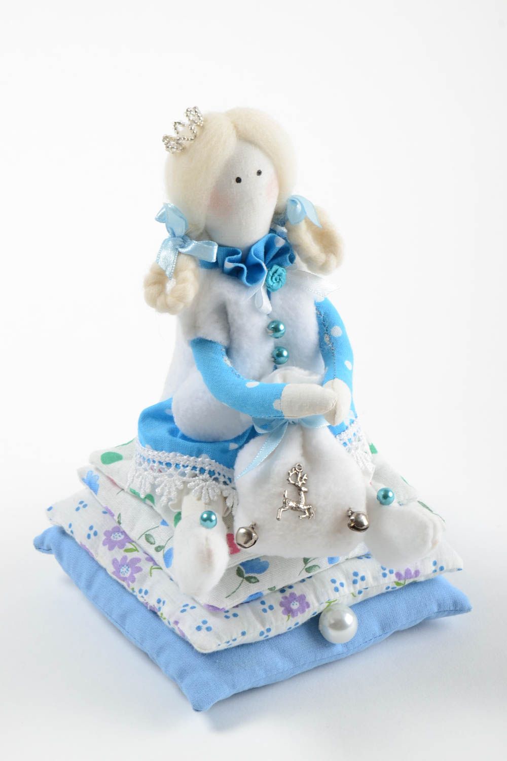 Интерьерная игрушка из хлопка мягкая авторская ручной работы Принцесса с мешком фото 2