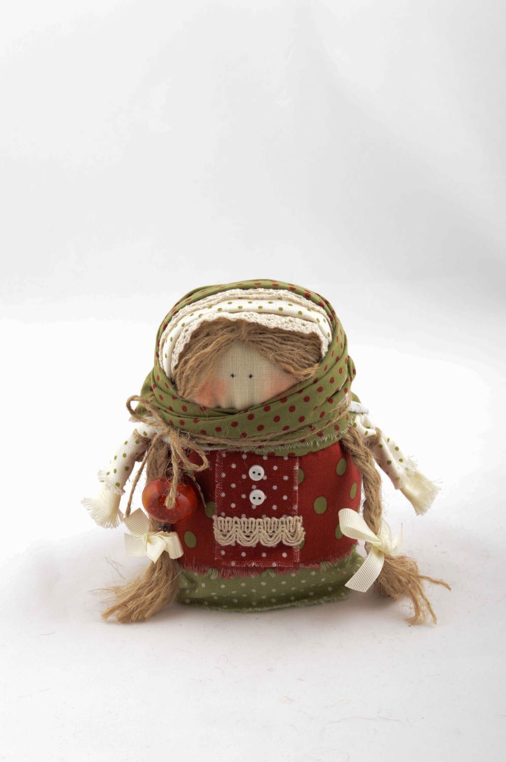 Muñeca de trapo con granos hecha a mano decoración de casa amuleto de protección foto 2
