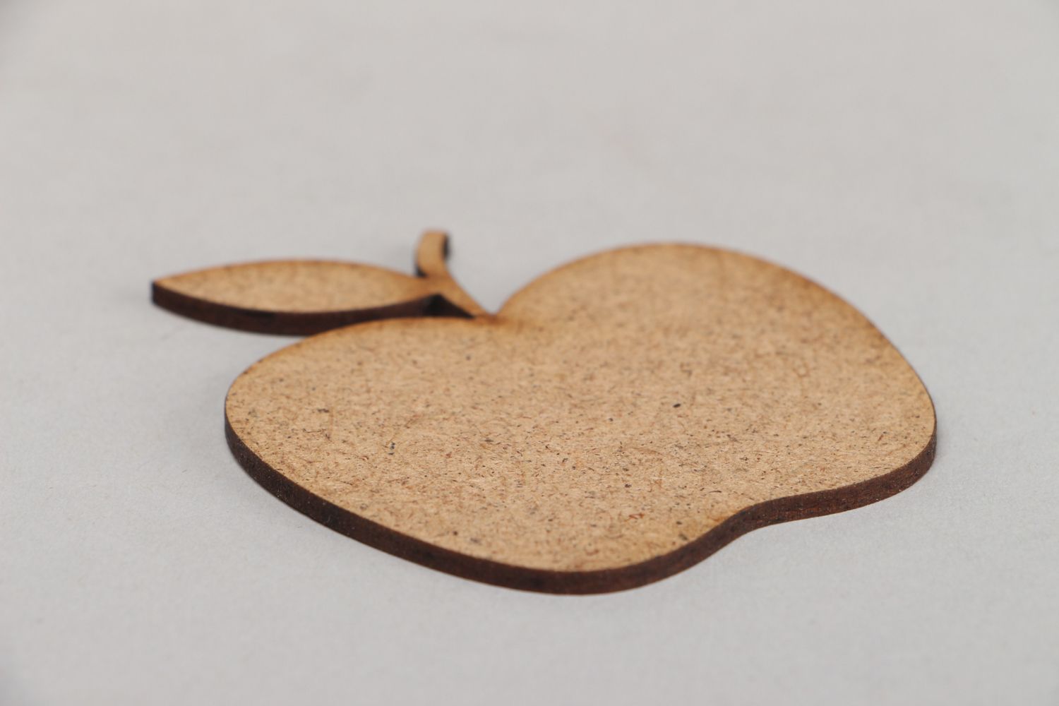 Plaque en bois à décorer pomme faite main photo 2