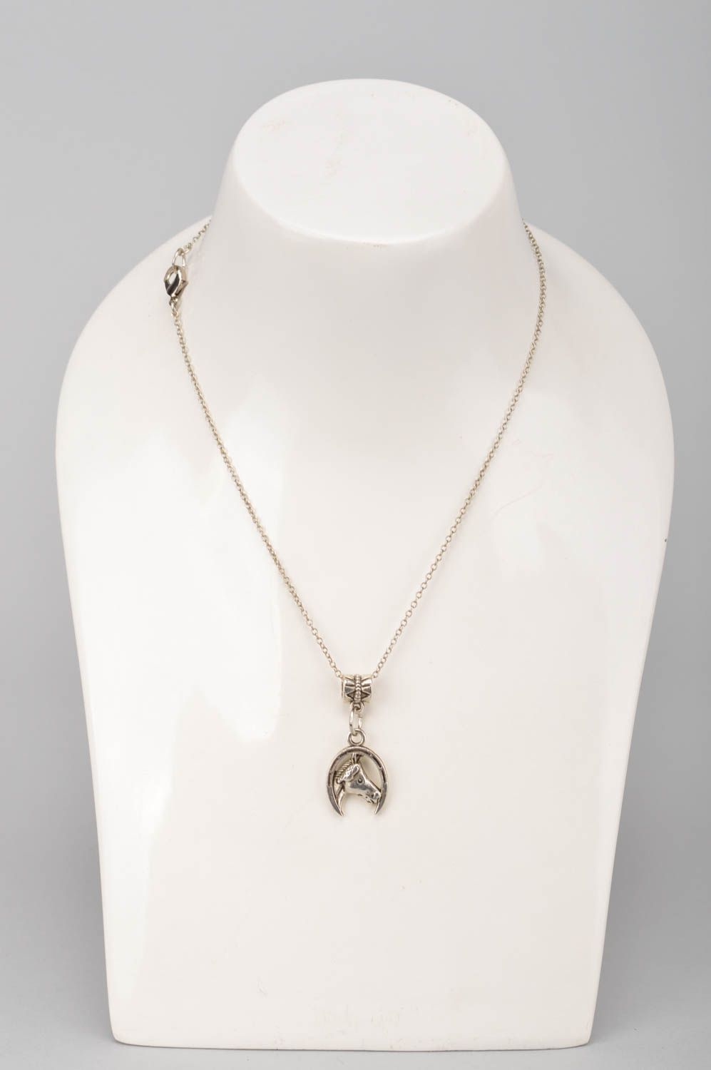 Stylish handmade metal neck pendant metal jewelry designs jewelry trends photo 2