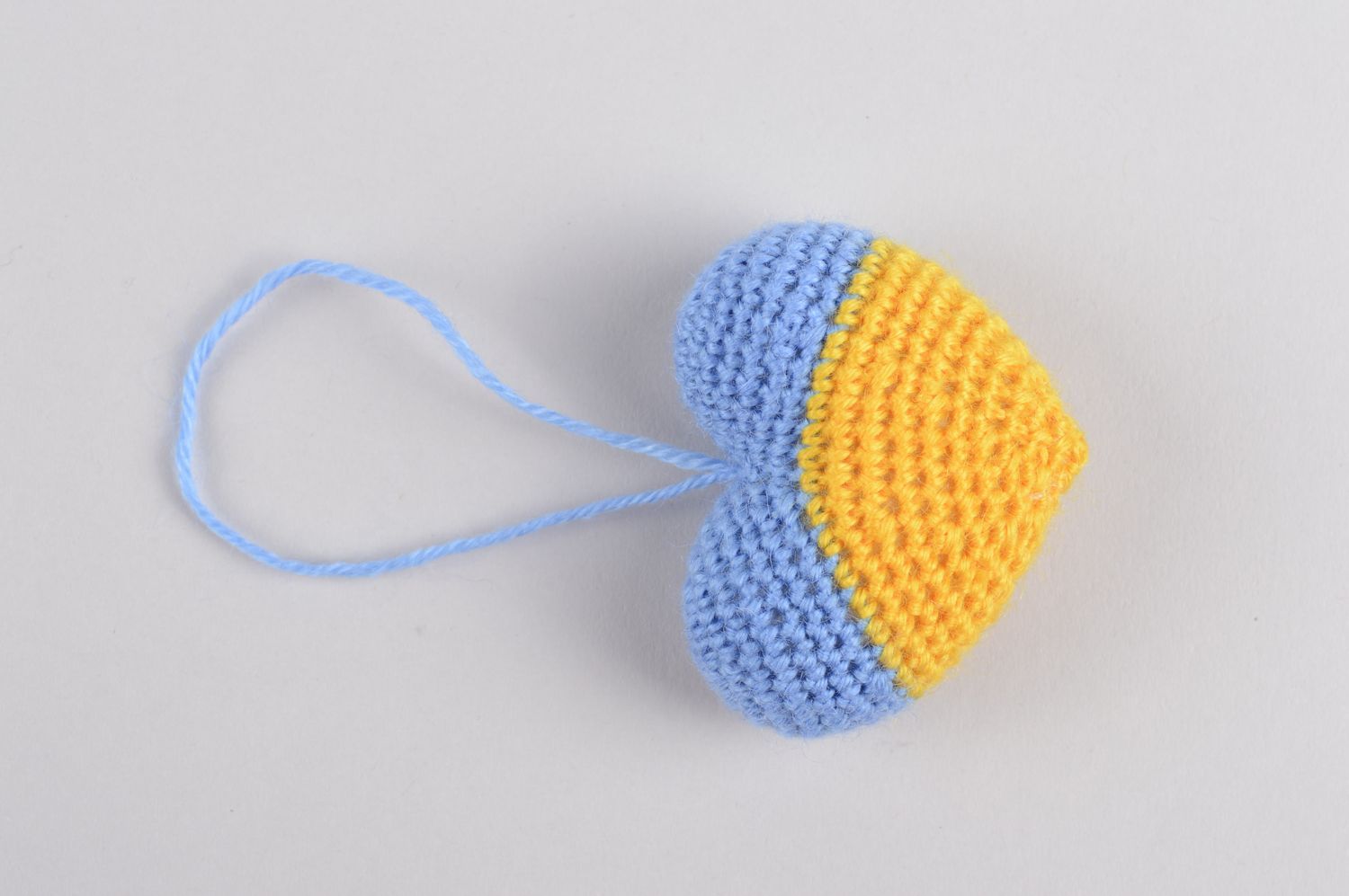 Beautiful handmade soft keychain crochet ideas fashion accessories gifts for kid photo 3