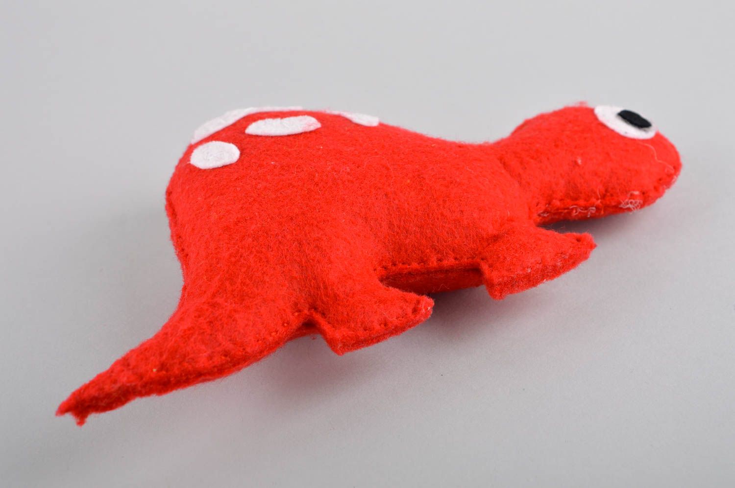 Handmade natürliches Spielzeug Geschenk Idee Dino Kuscheltier aus Filzwolle rot foto 4