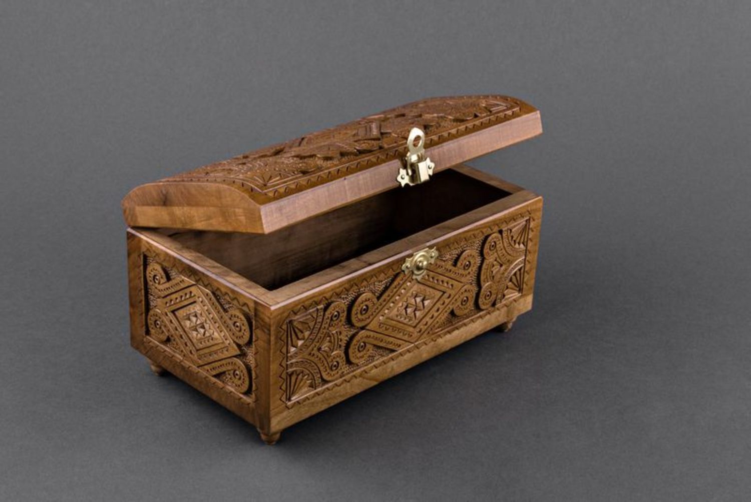 Wooden box with carving photo 3